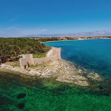 In Otok With Wifi * Vir