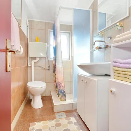 דירה In Otok With Wifi